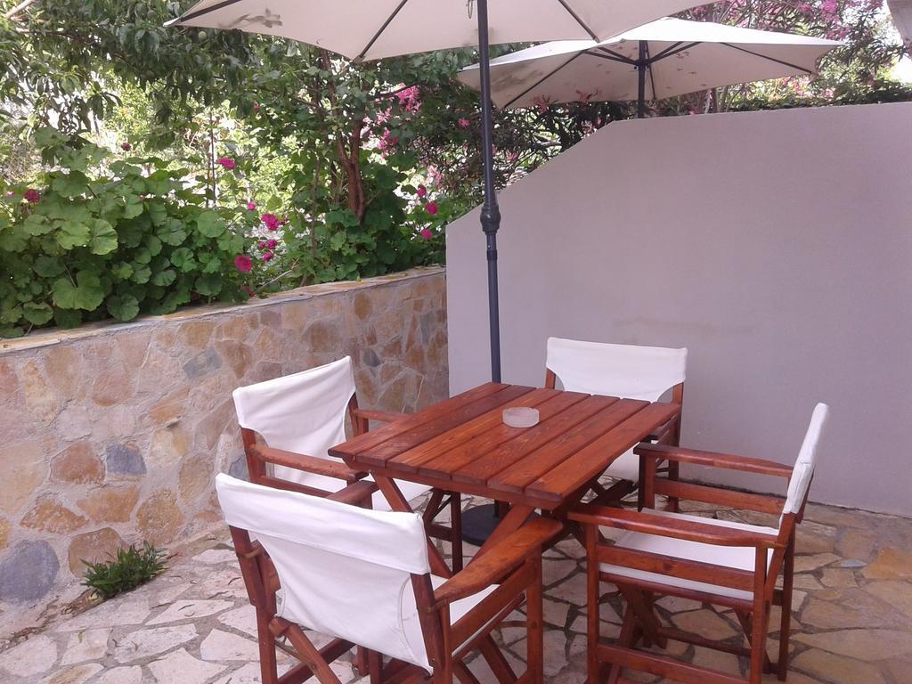 Bourbos Summer Rooms Himarë Extérieur photo